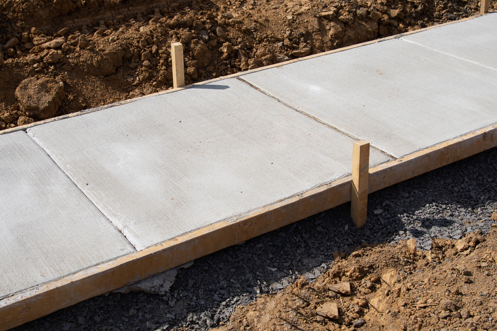 SIDEWALKS & WALKWAYS